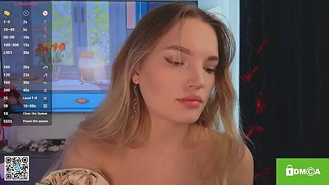 JulieLupo online show from March 2026 06:17:01 AM