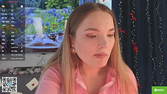 JulieLupo online show from March 2026 06:19:01 AM