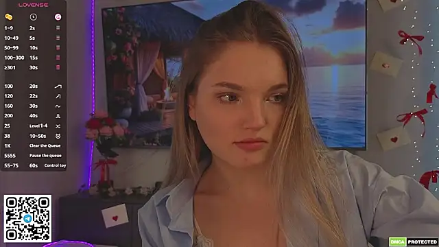 JulieLupo online show from March 2026 06:22:01 AM