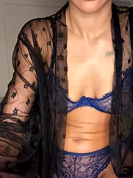 Snapshot of Honeyyyxo chatting on December 2025 09:25:02 PM Honeyyyxo online show from December 2025 09:25:02 PM