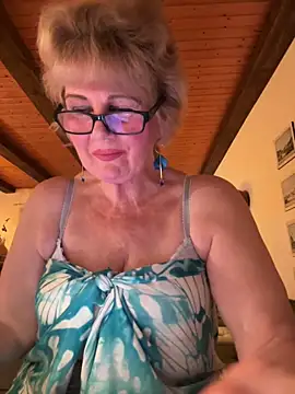 BoloshkaBlonda online show from February 2026 07:22:01 PM