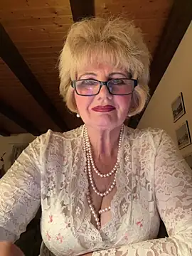 BoloshkaBlonda online show from April 2026 06:36:01 PM