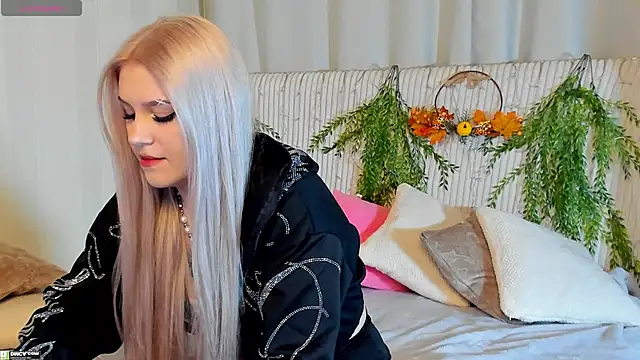 Malisha kiss online show from October 2025 09:07:01 AM