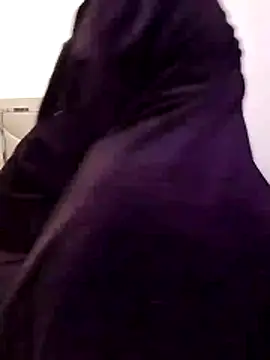 hot inaas online show from November 2025 10:15:02 PM