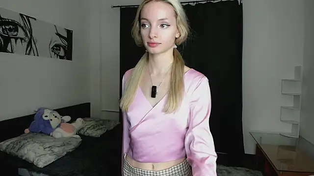 PocketDollX online show from October 2025 02:35:02 PM