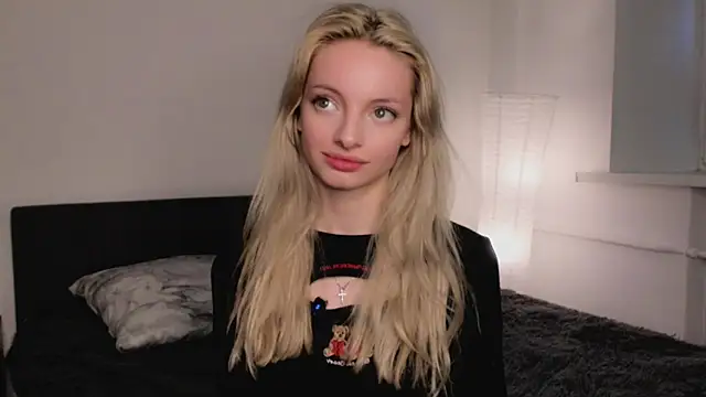 PocketDollX online show from October 2025 02:09:02 PM