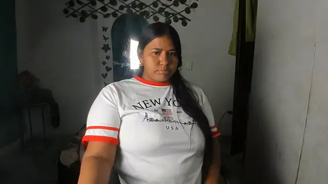 Snapshot of Ebony_luna chatting on July 2026 07:25:01 PM Ebony luna online show from July 2026 07:25:01 PM