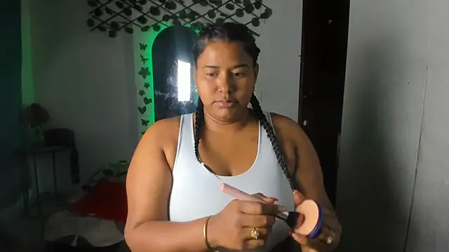 Snapshot of Ebony_luna chatting on July 2026 07:47:02 PM Ebony luna online show from July 2026 07:47:02 PM