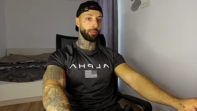 MasculineGuy99 online show from November 2025 06:50:02 AM