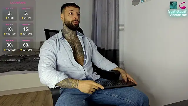 MasculineGuy99 online show from November 2025 06:23:02 AM