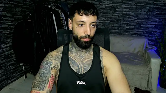 Snapshot of MasculineGuy99 chatting on May 2026 06:38:01 PM MasculineGuy99 online show from May 2026 06:38:01 PM