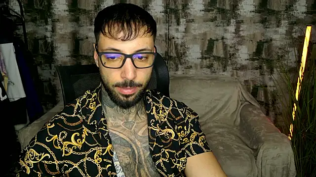 MasculineGuy99 online show from January 2026 07:12:01 PM