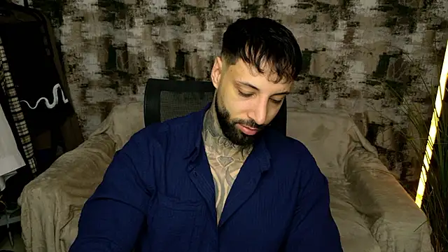 MasculineGuy99 online show from February 2026 07:14:01 PM