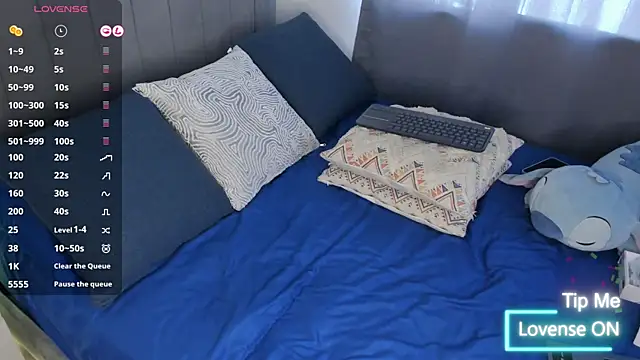 JARETHH online show from November 2025 03:27:01 PM