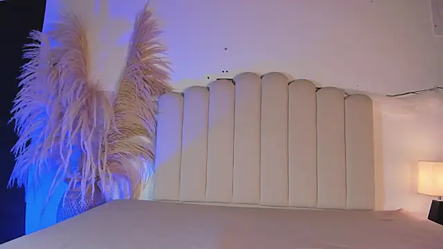 Thiago Connor21 online show from November 2025 06:23:01 PM