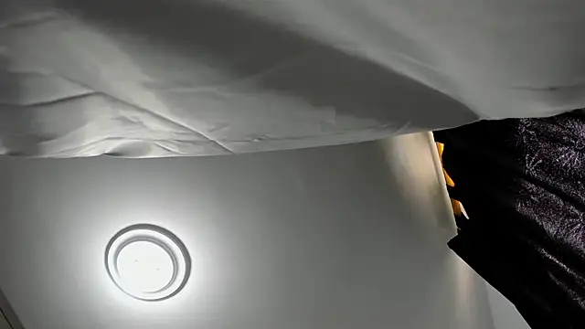 Thiago Connor21 online show from April 2026 08:03:02 PM