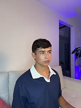 Thiago Connor21 online show from March 2026 09:54:01 PM