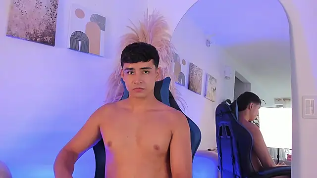 Thiago Connor21 online show from March 2026 09:49:01 PM