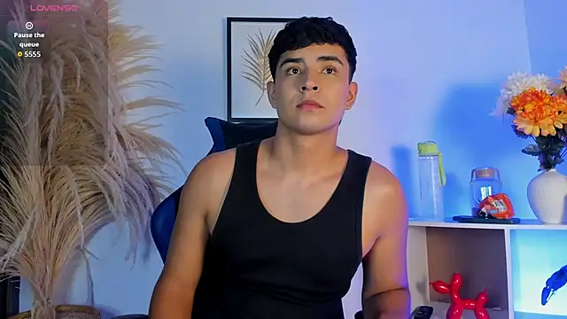 Thiago Connor21 online show from May 2026 01:00:02 AM