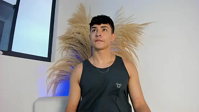 Thiago Connor21 online show from November 2025 06:23:01 PM