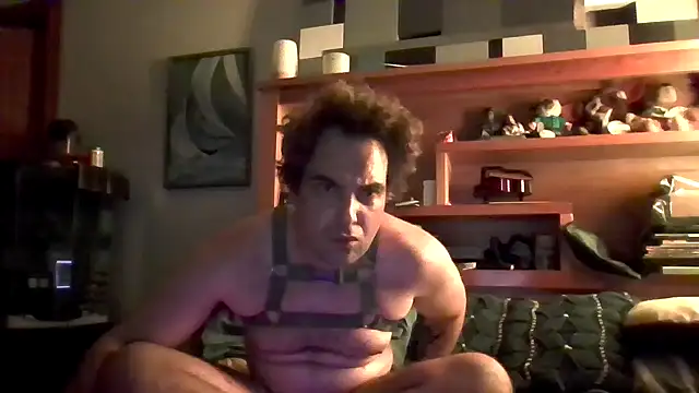 Snapshot of GymBoy83 chatting on October 2025 02:58:01 PM GymBoy83 online show from October 2025 02:58:01 PM