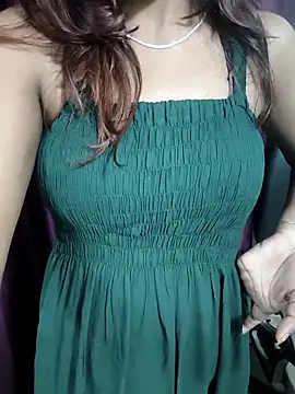 Lusty Naina online show from October 2025 09:37:01 PM