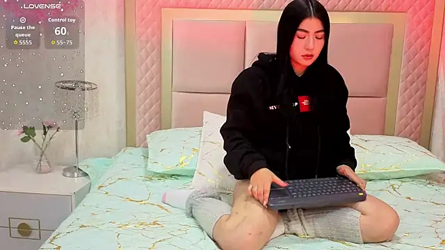 Snapshot of Maddison_carter_ chatting on October 2025 04:02:02 AM Maddison carter  online show from October 2025 04:02:02 AM