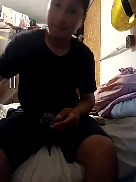Chyynoxxx online show from December 2025 04:09:02 PM