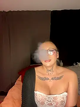 Snapshot of Kimberly-sweety chatting on December 2025 09:01:02 PM Kimberly-sweety online show from December 2025 09:01:02 PM