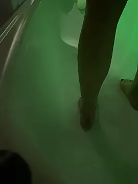 pleasedontpressaredburton online show from November 2025 04:28:01 PM