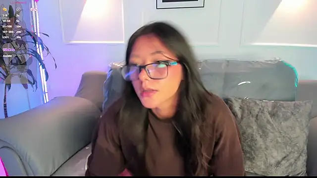 Snapshot of Hekate_20 chatting on December 2025 09:03:02 PM Hekate 20 online show from December 2025 09:03:02 PM