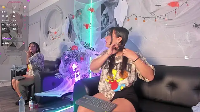 Snapshot of Hekate_20 chatting on October 2025 09:05:02 PM Hekate 20 online show from October 2025 09:05:02 PM