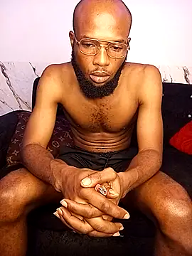 Snapshot of FreakyKaigrey chatting on October 2025 04:53:01 PM FreakyKaigrey online show from October 2025 04:53:01 PM