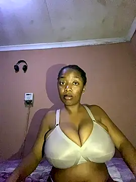 Snapshot of Barbiianaa chatting on October 2025 12:12:01 AM Barbiianaa online show from October 2025 12:12:01 AM
