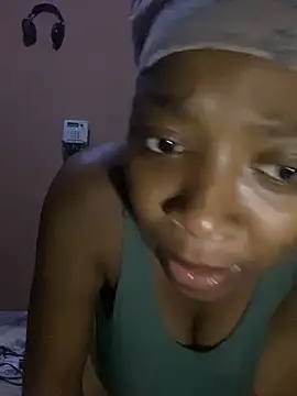 Snapshot of Barbiianaa chatting on October 2025 11:28:02 PM Barbiianaa online show from October 2025 11:28:02 PM