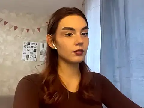 TeresitaLish online show from October 2025 02:03:02 PM