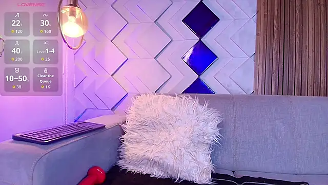 Matti sofia  online show from November 2025 07:03:03 PM