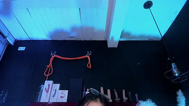 Cony l online show from November 2025 11:43:01 AM