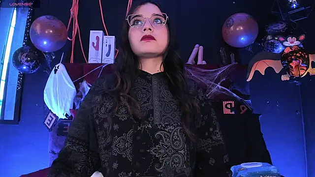 Cony l online show from October 2025 12:15:02 PM