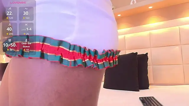 TracyDavis  online show from December 2025 12:18:01 PM