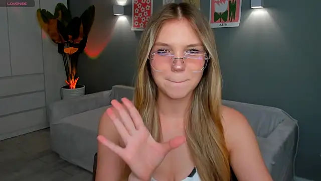 linakorvin online show from November 2025 01:37:01 PM