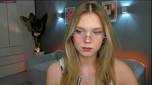 linakorvin online show from December 2025 01:32:02 PM