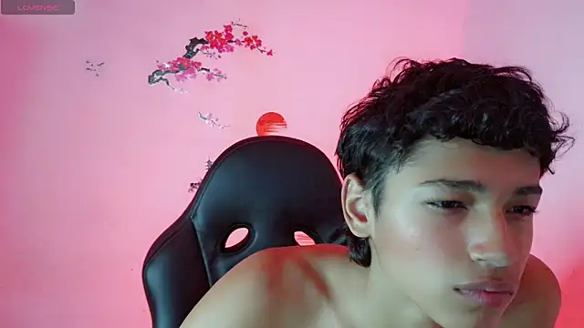 Im david02 online show from October 2025 01:00:01 PM