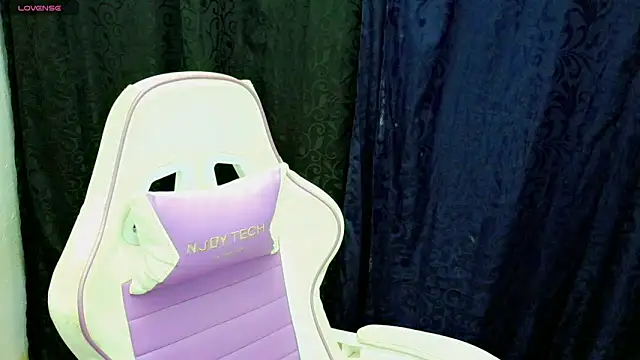 Im david02 online show from October 2025 01:32:01 PM