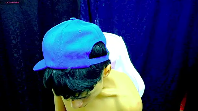 Im david02 online show from November 2025 01:05:01 PM