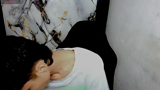 Im david02 online show from February 2026 01:18:01 PM