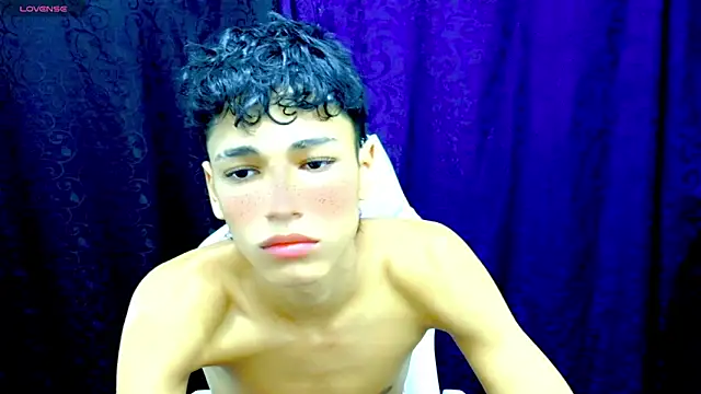 Im david02 online show from November 2025 01:15:02 PM