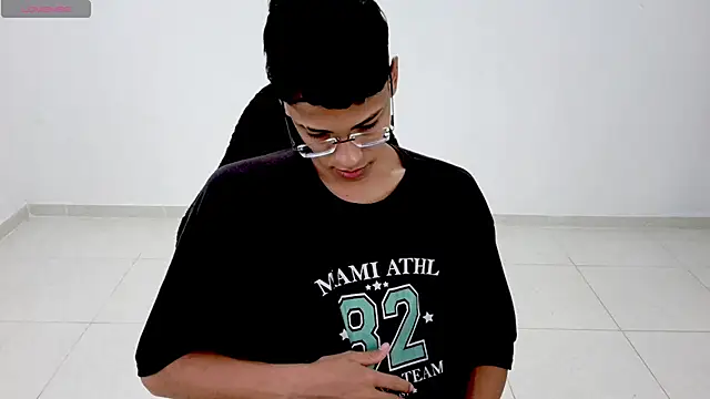 Im david02 online show from April 2026 02:22:01 PM