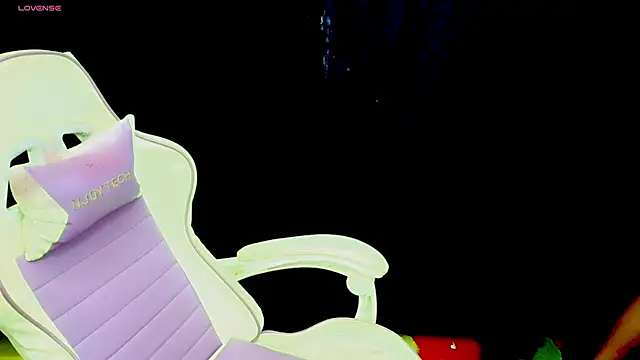 Im david02 online show from November 2025 01:37:02 PM