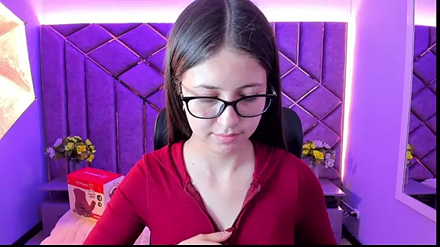 sarah sweett  online show from June 2026 01:55:02 PM